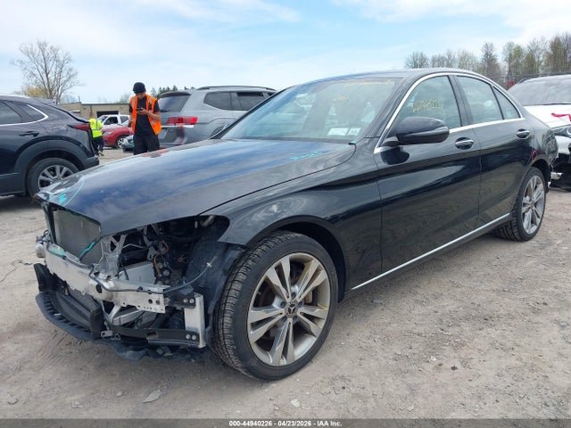 44940226 :رقم المزاد ، 55SWF4KB6JU273024 vin ، 2018 Mercedes-benz C 300 4matic مزاد بيع
