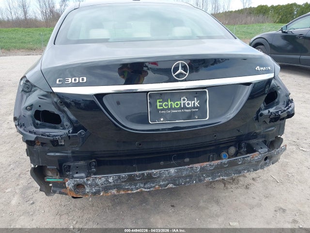 44940226 :رقم المزاد ، 55SWF4KB6JU273024 vin ، 2018 Mercedes-benz C 300 4matic مزاد بيع
