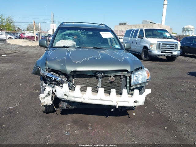 Auction sale of the 2005 Toyota Highlander V6, vin: JTEEP21A250098083, lot number: 44940243