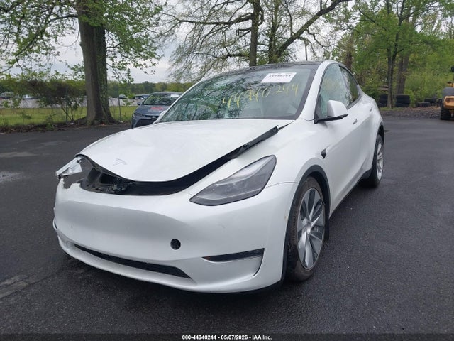 Продаж на аукціоні авто 2023 Tesla Model Y Awd/long Range Dual Motor All-wheel Drive, vin: 7SAYGAEE5PF660431, номер лоту: 44940244