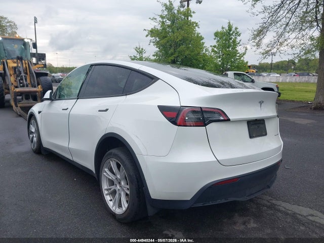 Продаж на аукціоні авто 2023 Tesla Model Y Awd/long Range Dual Motor All-wheel Drive, vin: 7SAYGAEE5PF660431, номер лоту: 44940244