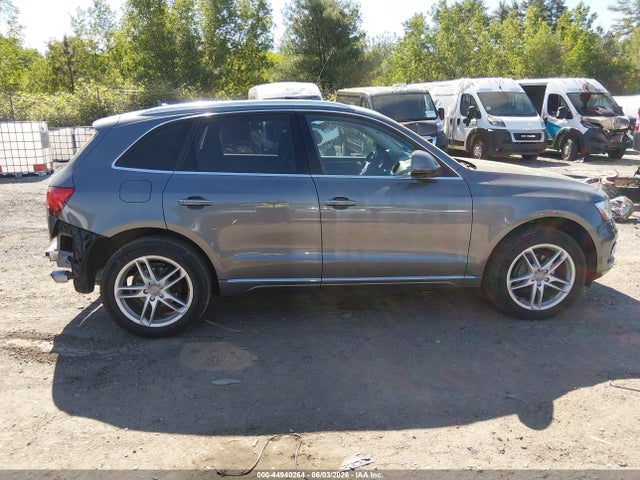 2016 Audi Q5 2.0t Premium მანქანა იყიდება აუქციონზე, vin: WA1L2AFP0GA070596, აუქციონის ნომერი: 44940264