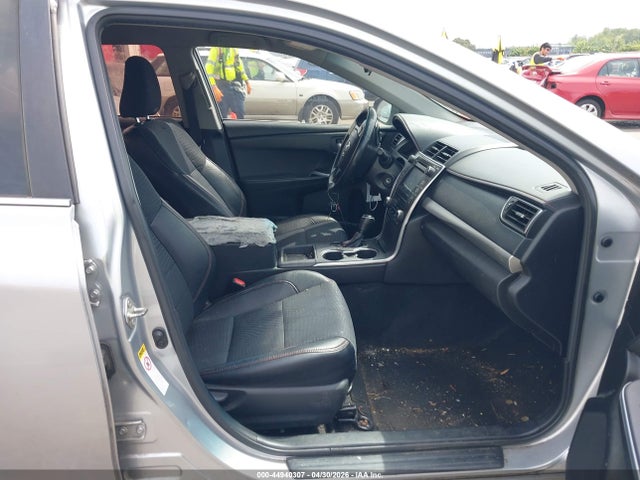 2015 Toyota Camry Se მანქანა იყიდება აუქციონზე, vin: 4T1BF1FK5FU897626, აუქციონის ნომერი: 44940307
