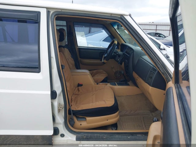 1997 Jeep Cherokee Se მანქანა იყიდება აუქციონზე, vin: 1J4FJ28S9VL564805, აუქციონის ნომერი: 44940320