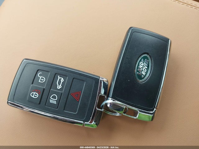 SALEW6EE4P2205565 Land Rover Defender 90 Carpathian Edition/90 V8