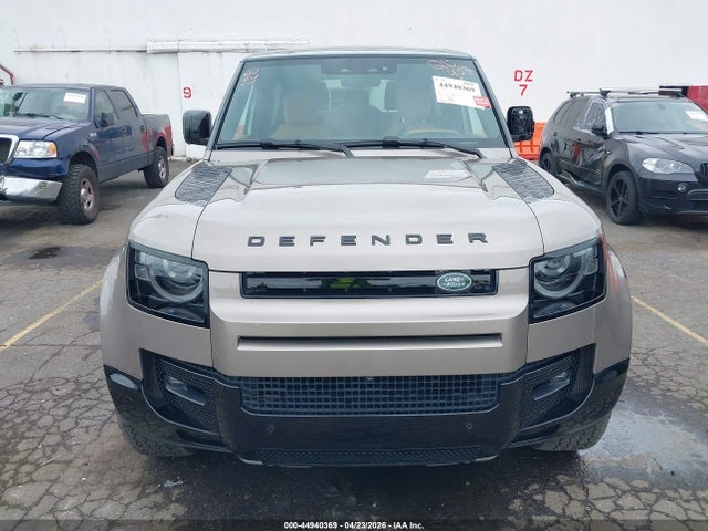 SALEW6EE4P2205565 Land Rover Defender 90 Carpathian Edition/90 V8