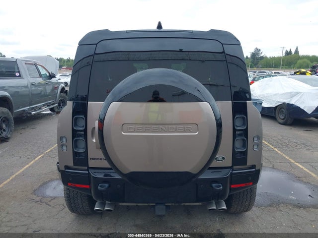 SALEW6EE4P2205565 Land Rover Defender 90 Carpathian Edition/90 V8