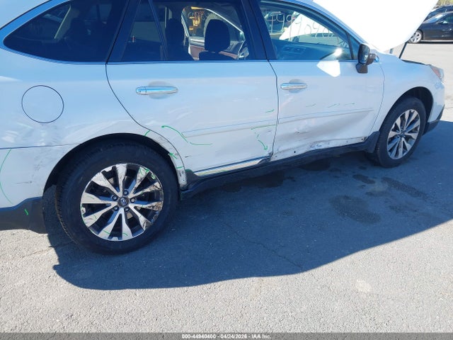 Aukcja sprzedaży 2017 Subaru Outback 3.6r Touring, vin: 4S4BSETC3H3333871, numer aukcji: 44940400