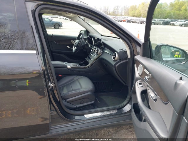 Продажа на аукционе авто 2020 Mercedes-benz Glc 300 4matic, vin: WDC0G8EB6LF722573, номер лота: 44940456