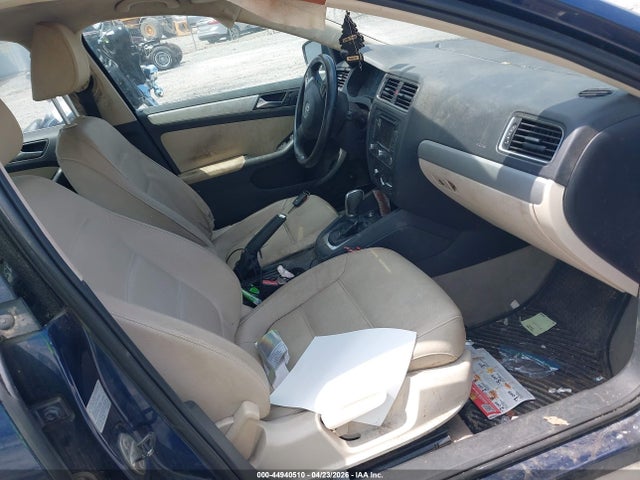 Продаж на аукціоні авто 2011 Volkswagen Jetta 2.5l Sel, vin: 3VWLX7AJ2BM324427, номер лоту: 44940510
