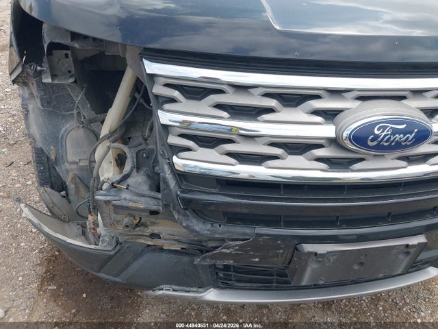 Ford EXPLORER XLT 2018 1FM5K7D89JGB78132 Image 6