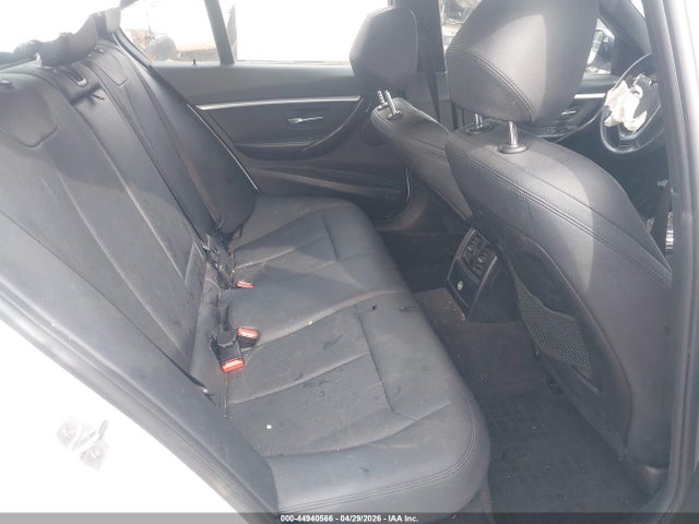 44940566 :رقم المزاد ، WBA8D9G56JNU68636 vin ، 2018 Bmw 330i Xdrive مزاد بيع