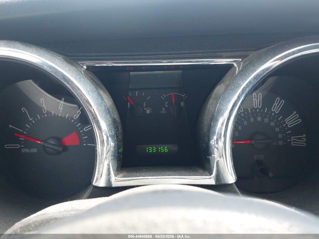 Продажа на аукционе авто 2005 Ford Mustang V6 Deluxe/v6 Premium, vin: 1ZVFT80N055117063, номер лота: 44940569