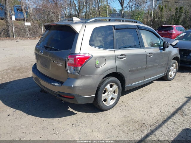 44940590 :رقم المزاد ، JF2SJAWC9HH472130 vin ، 2017 Subaru Forester 2.5i Touring مزاد بيع