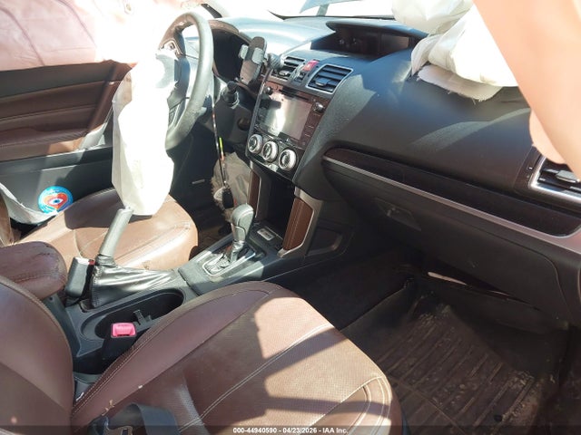44940590 :رقم المزاد ، JF2SJAWC9HH472130 vin ، 2017 Subaru Forester 2.5i Touring مزاد بيع