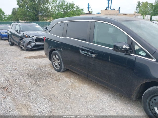 2013 Honda Odyssey Ex-l მანქანა იყიდება აუქციონზე, vin: 5FNRL5H62DB063712, აუქციონის ნომერი: 44940682