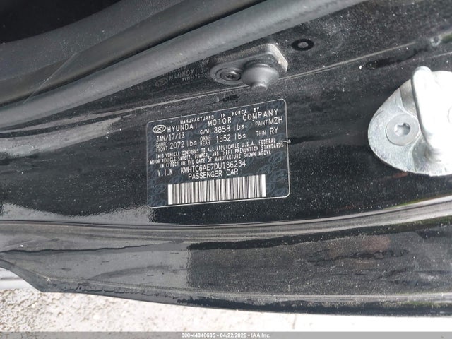 44940695 :رقم المزاد ، KMHTC6AE7DU136234 vin ، 2013 Hyundai Veloster Turbo W/blue مزاد بيع