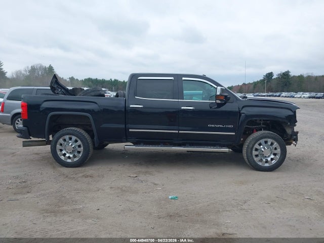 2015 Gmc Sierra 2500hd Denali მანქანა იყიდება აუქციონზე, vin: 1GT120E85FF675085, აუქციონის ნომერი: 44940700