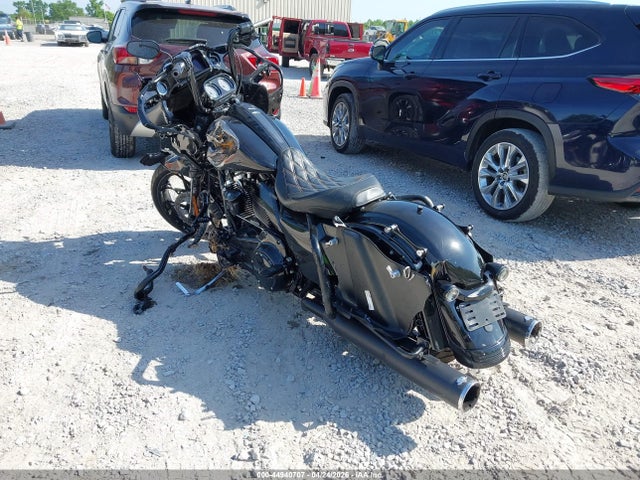 44940707 :رقم المزاد ، 1HD1KTP19MB667172 vin ، 2021 Harley-davidson Fltrxs مزاد بيع