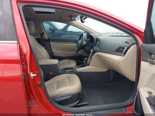 2017 Hyundai Elantra Limited მანქანა იყიდება აუქციონზე, vin: 5NPD84LF6HH044620, აუქციონის ნომერი: 44940745
