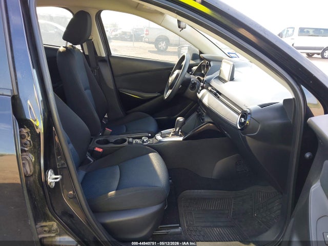 2017 Toyota Yaris Ia მანქანა იყიდება აუქციონზე, vin: 3MYDLBYV2HY195154, აუქციონის ნომერი: 44940751
