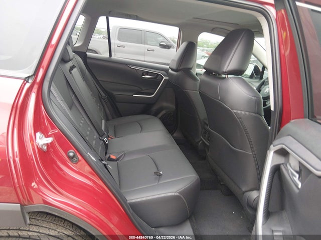 44940769 :رقم المزاد ، 2T3C1RFV4SW422580 vin ، 2025 Toyota Rav4 Xle Premium مزاد بيع
