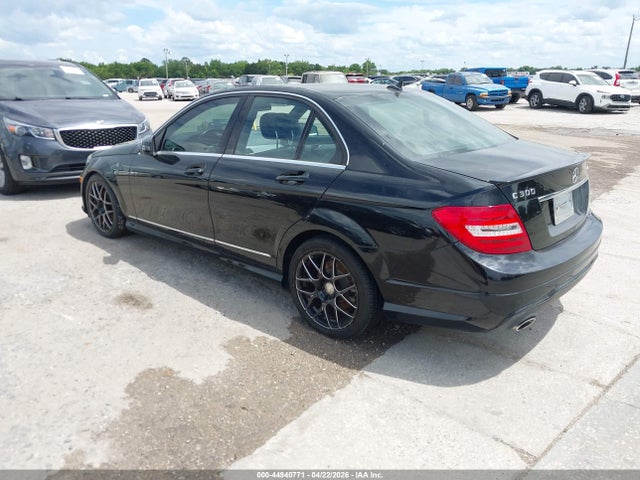 44940771 :رقم المزاد ، WDDGF8AB8DR256745 vin ، 2013 Mercedes-benz C 300 Sport 4matic مزاد بيع