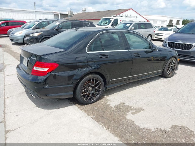 44940771 :رقم المزاد ، WDDGF8AB8DR256745 vin ، 2013 Mercedes-benz C 300 Sport 4matic مزاد بيع