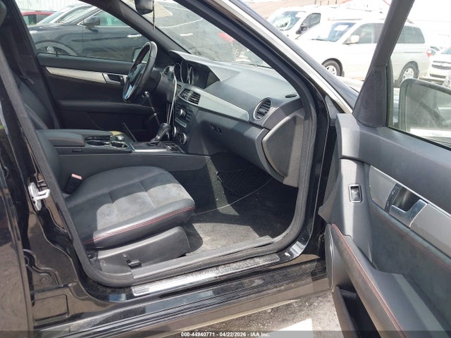 44940771 :رقم المزاد ، WDDGF8AB8DR256745 vin ، 2013 Mercedes-benz C 300 Sport 4matic مزاد بيع