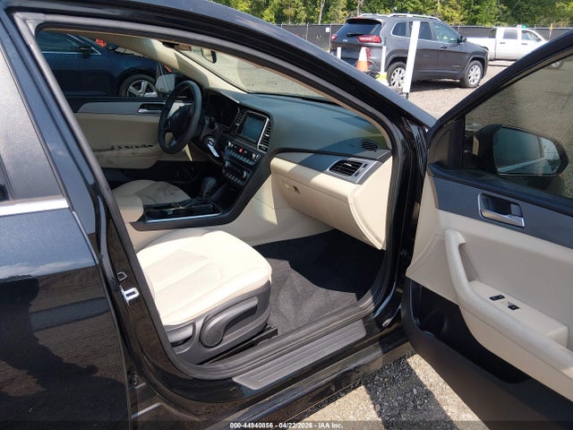 Продажа на аукционе авто 2019 Hyundai Sonata Se, vin: 5NPE24AF6KH795264, номер лота: 44940856