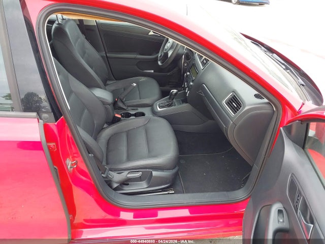 2011 Volkswagen Jetta 2.5l Se მანქანა იყიდება აუქციონზე, vin: 3VWDZ7AJ5BM399654, აუქციონის ნომერი: 44940880