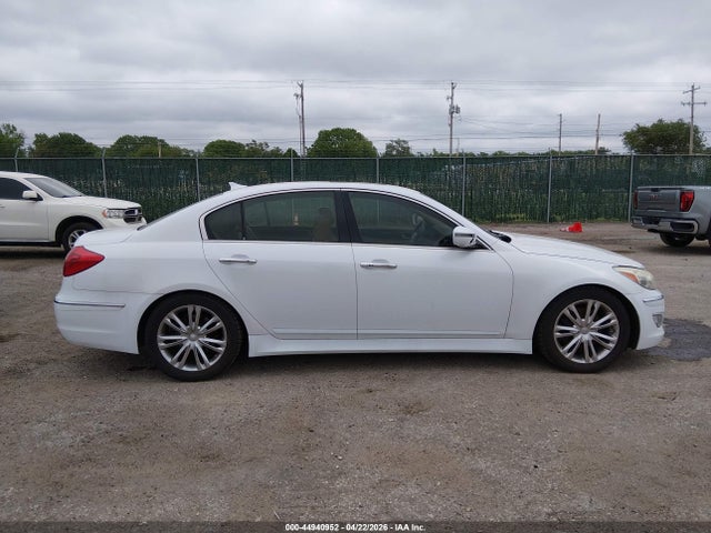 Hyundai Genesis 3.8 2014 KMHGC4DD9EU264212 Image 13