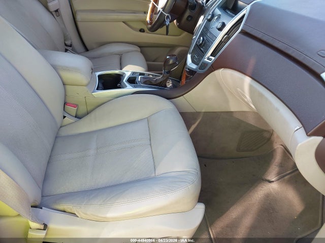 44940966 :رقم المزاد ، 3GYFNAEY7BS522503 vin ، 2011 Cadillac Srx Luxury Collection مزاد بيع