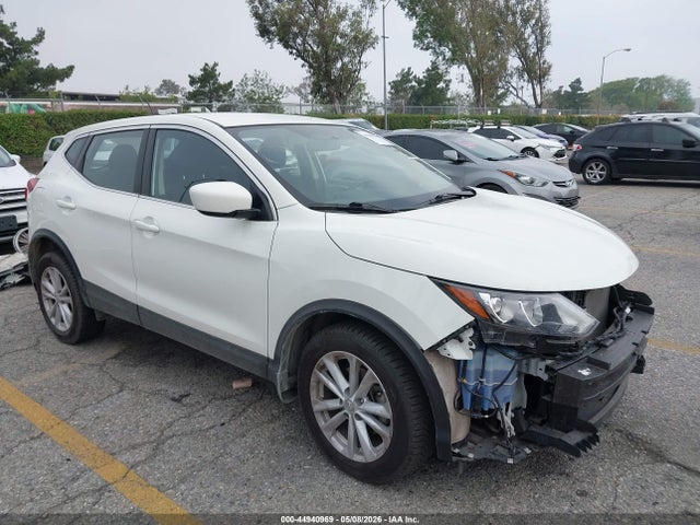 Nissan Rogue Sport S 2017 JN1BJ1CR5HW133693 головне зображення