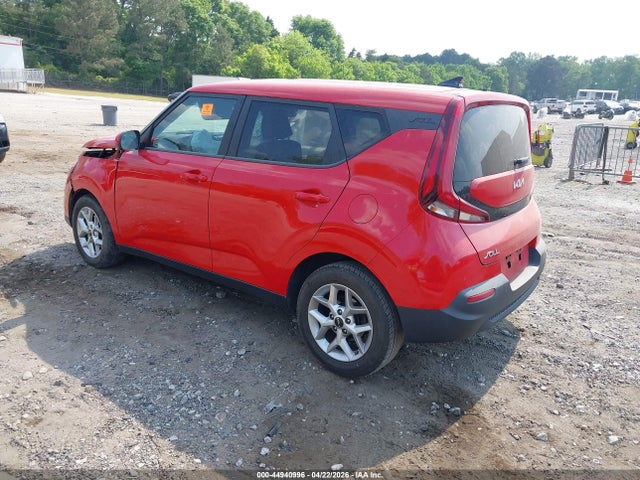 2022 Kia Soul S მანქანა იყიდება აუქციონზე, vin: KNDJ23AUXN7154263, აუქციონის ნომერი: 44940996