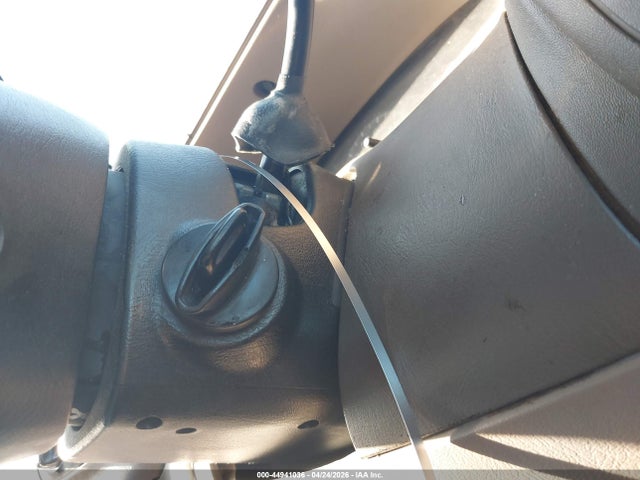 44941036 :رقم المزاد ، 1FTZX172XWKB66331 vin ، 1998 Ford F-150 Standard/xl/xlt مزاد بيع