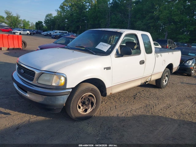 44941036 :رقم المزاد ، 1FTZX172XWKB66331 vin ، 1998 Ford F-150 Standard/xl/xlt مزاد بيع