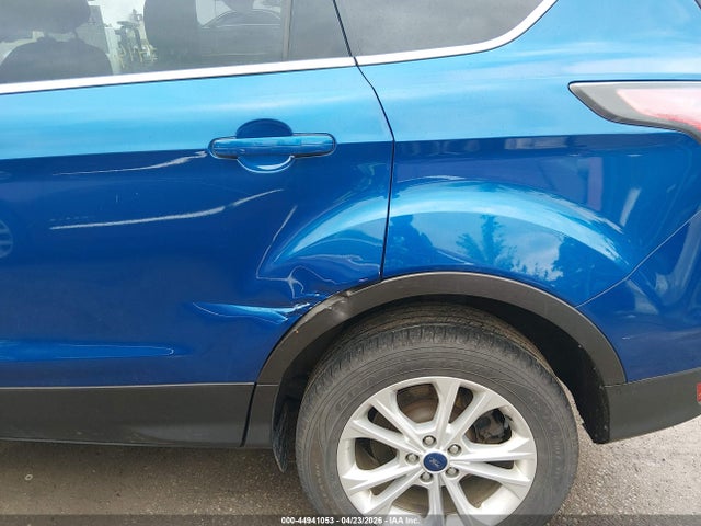 2017 Ford Escape Se მანქანა იყიდება აუქციონზე, vin: 1FMCU0GD8HUB14550, აუქციონის ნომერი: 44941053