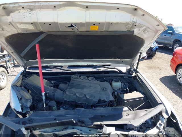 44941090 :رقم المزاد ، JTEBU5JR2F5221744 vin ، 2015 Toyota 4runner Sr5 Premium مزاد بيع