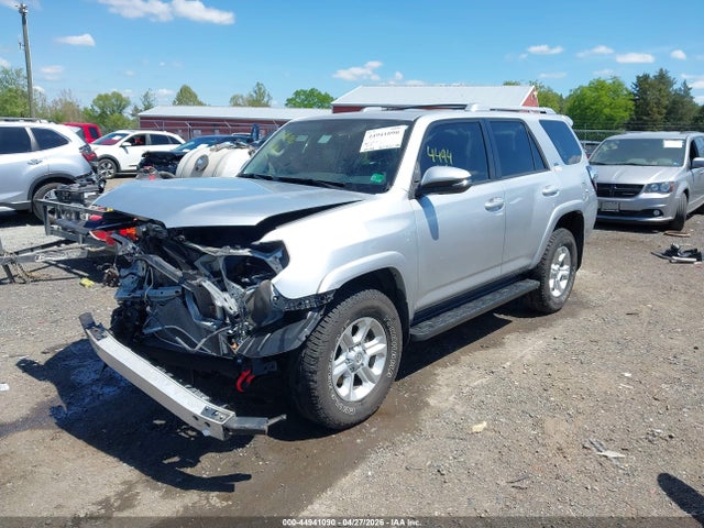 44941090 :رقم المزاد ، JTEBU5JR2F5221744 vin ، 2015 Toyota 4runner Sr5 Premium مزاد بيع