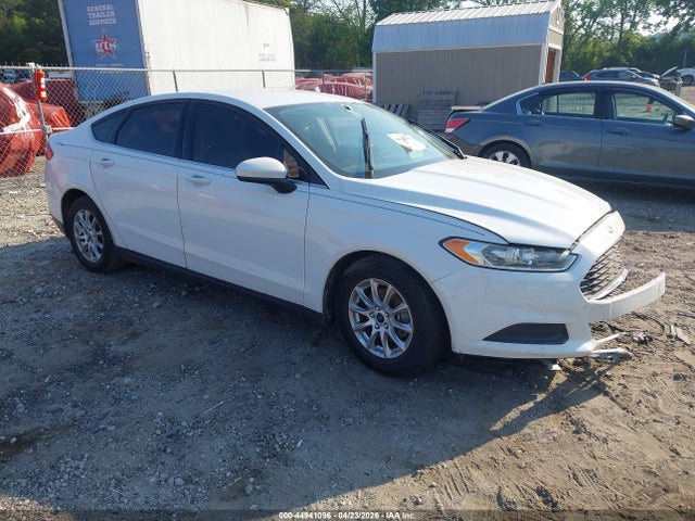 Продажа на аукционе авто 2015 Ford Fusion S, vin: 3FA6P0G79FR211480, номер лота: 44941096