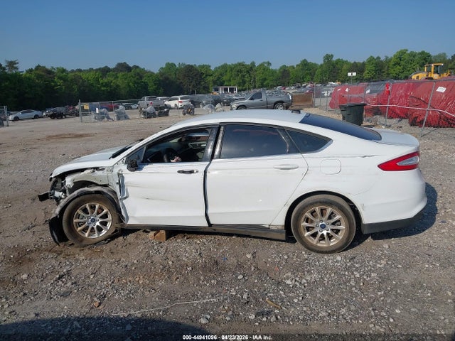 44941096 :رقم المزاد ، 3FA6P0G79FR211480 vin ، 2015 Ford Fusion S مزاد بيع