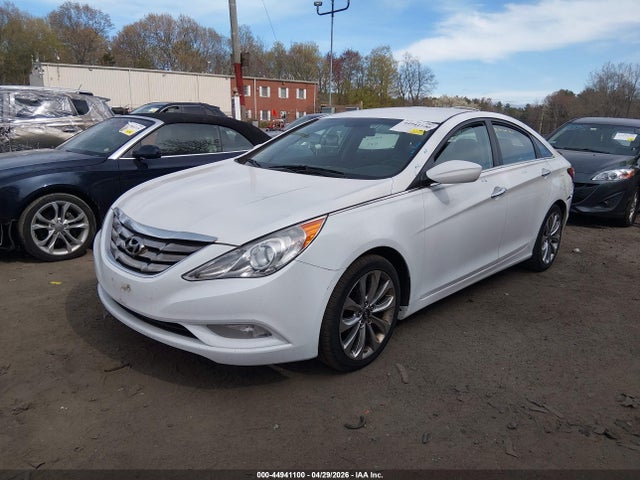 44941100 :رقم المزاد ، 5NPEC4AC3BH015692 vin ، 2011 Hyundai Sonata Se مزاد بيع