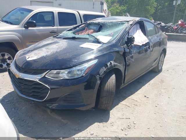 44941181 :رقم المزاد ، 1G1BC5SM8K7126266 vin ، 2019 Chevrolet Cruze Ls مزاد بيع