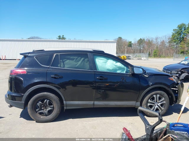 Toyota RAV4 LE 2017 2T3BFREV4HW622947 Image 13