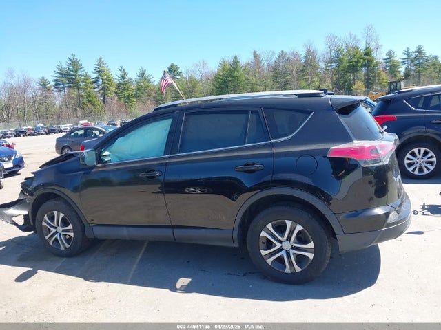 Toyota RAV4 LE 2017 2T3BFREV4HW622947 Image 14