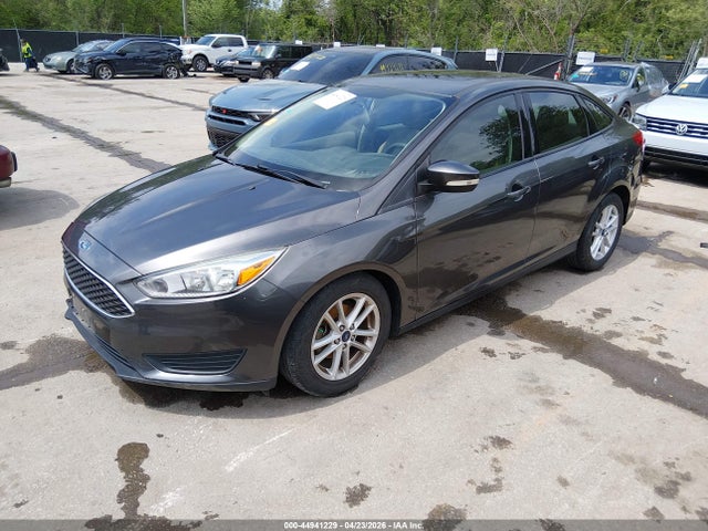 44941229 :رقم المزاد ، 1FADP3F24GL241128 vin ، 2016 Ford Focus Se مزاد بيع