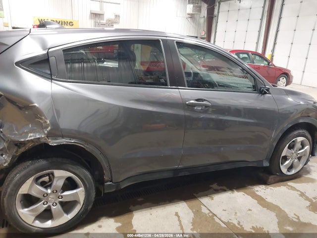 2022 Honda Hr-v Awd Lx მანქანა იყიდება აუქციონზე, vin: 3CZRU6H30NM735590, აუქციონის ნომერი: 44941236
