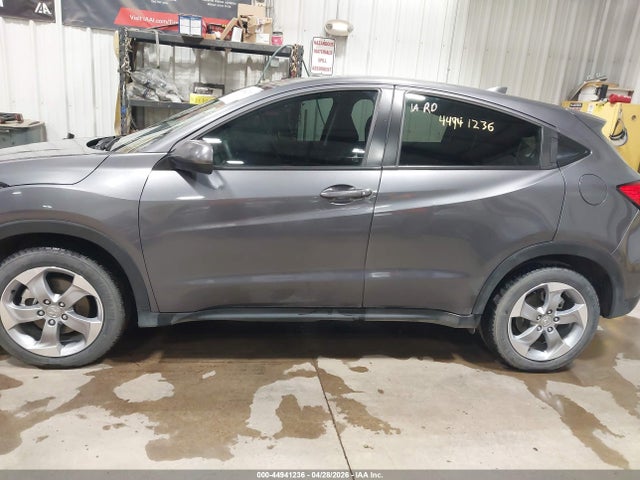 2022 Honda Hr-v Awd Lx მანქანა იყიდება აუქციონზე, vin: 3CZRU6H30NM735590, აუქციონის ნომერი: 44941236
