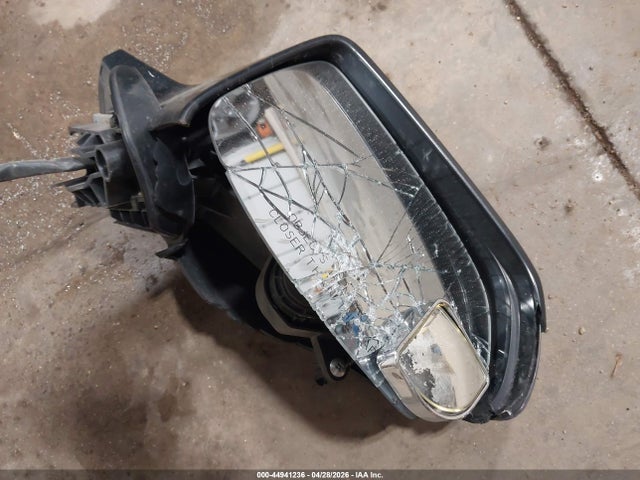 2022 Honda Hr-v Awd Lx მანქანა იყიდება აუქციონზე, vin: 3CZRU6H30NM735590, აუქციონის ნომერი: 44941236